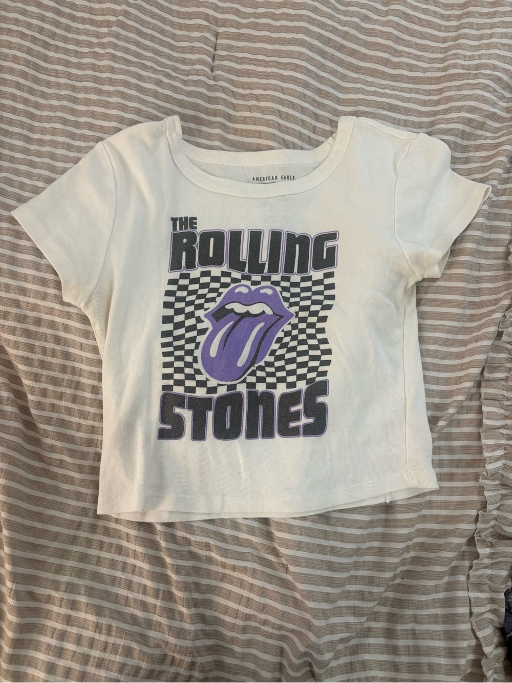 American Eagle Outfitters White Tee with Purple Rolling Stones Logo - Kids